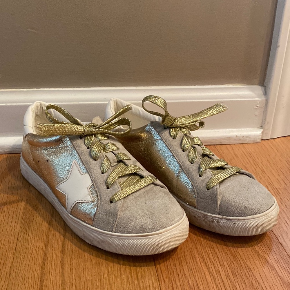 Metallic star sneakers